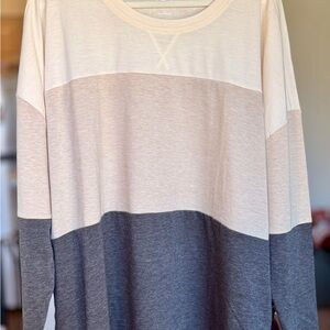 24/7 Maurice’s Colorblock Long Sleeve Pullover